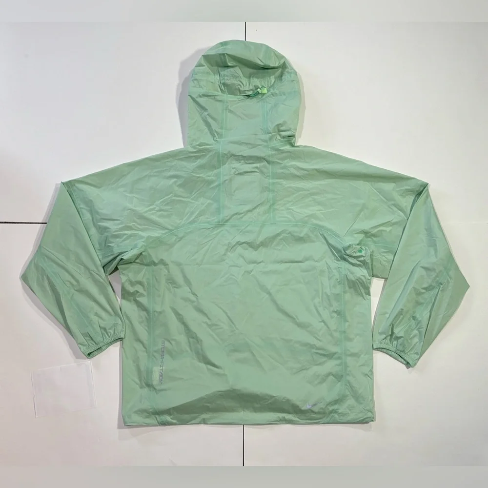Size S Small Nike ACG 